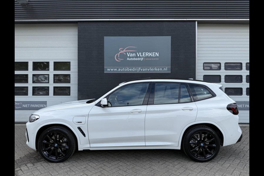 BMW X3 xDrive30e High Executive MSPORT BLACK EDITION PANORAMADAK LEER