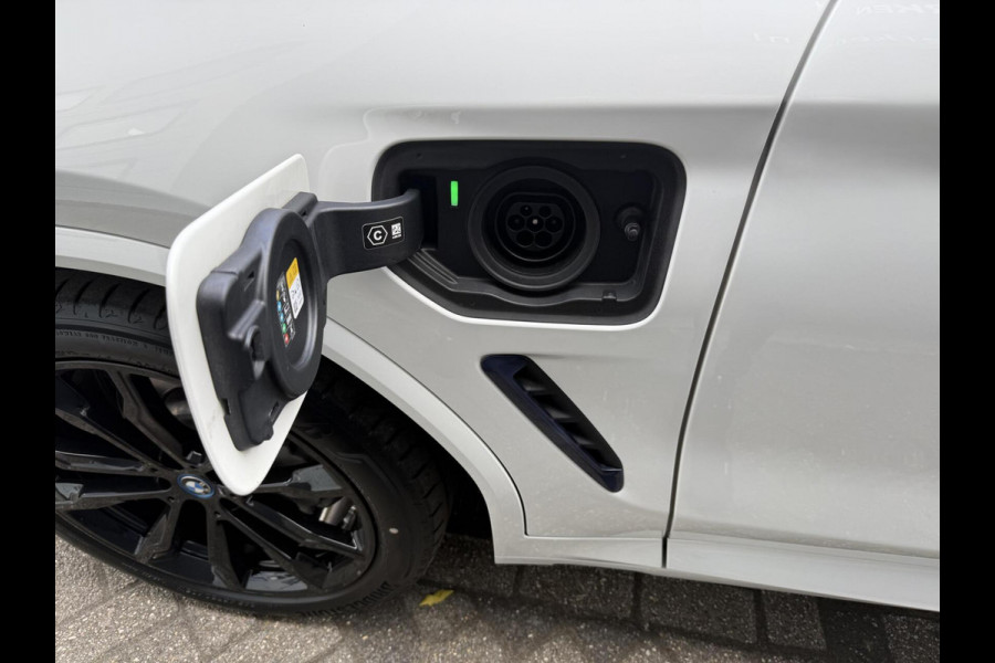 BMW X3 xDrive30e High Executive MSPORT BLACK EDITION PANORAMADAK LEER