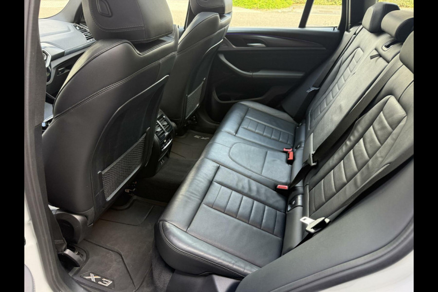 BMW X3 xDrive30e High Executive MSPORT BLACK EDITION PANORAMADAK LEER