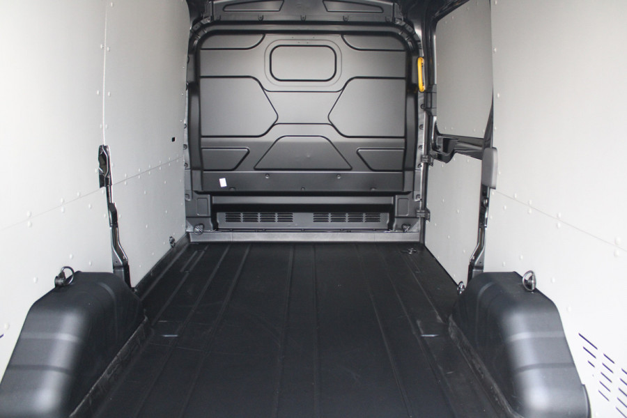 Ford Transit 350 2.0 TDCI L2H2 Trend 130pk - Facelift - Adaptive Cruise - Navigatie - Blind Spot - 360 Camera - Stoel - Stuurverwarming - Rij