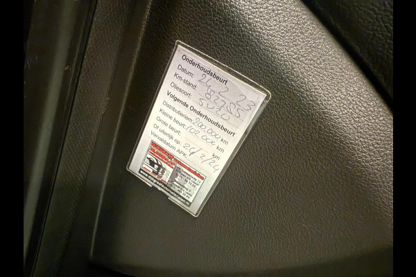 Ford Focus 1.0 ST-Line NAVI/CARPLAY/CRUISE/ECC/PDC///