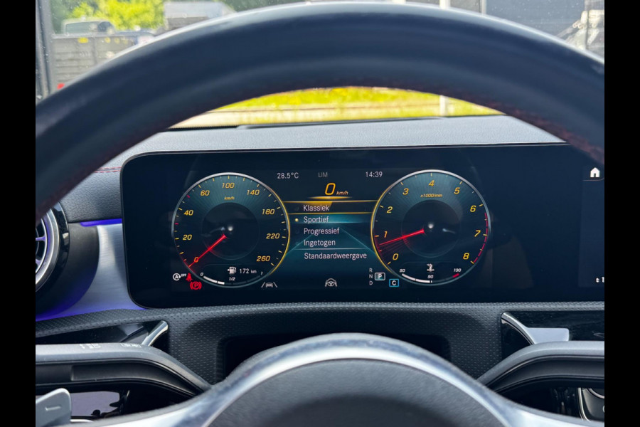 Mercedes-Benz CLA-Klasse CLA 250 4MATIC PREMIUM PLUS AMG HUD PANORAMADAK BTW ORIGINEEL NEDERLANDS NAP DEALER ONDERHOUDEN