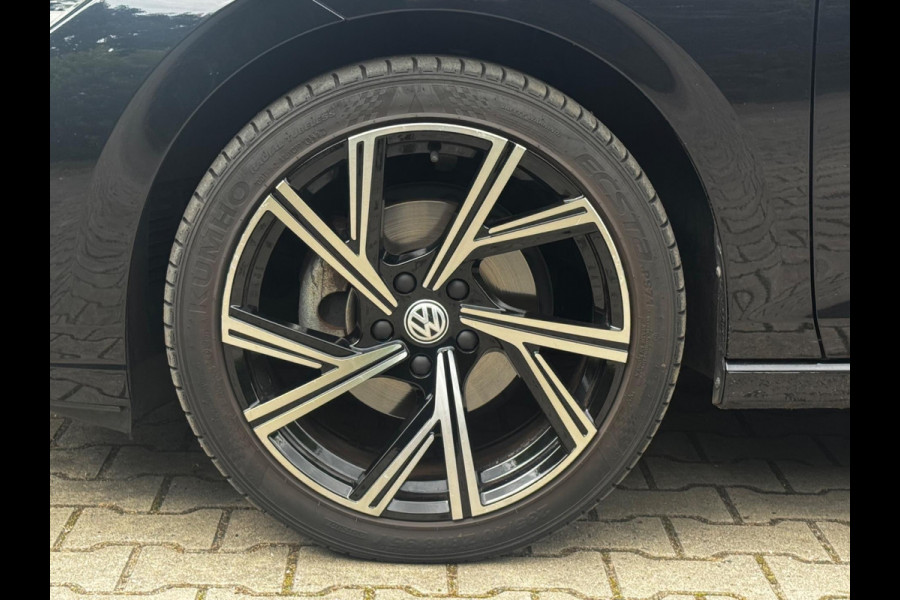 Volkswagen Golf 1.0 eTSI LIFE CARPLAY ORIGINEEL NEDERLANDS NAP PARKEERSENSOREN VIRTUAL SFEERVERLICHTING DEALER ONDERHOUDEN