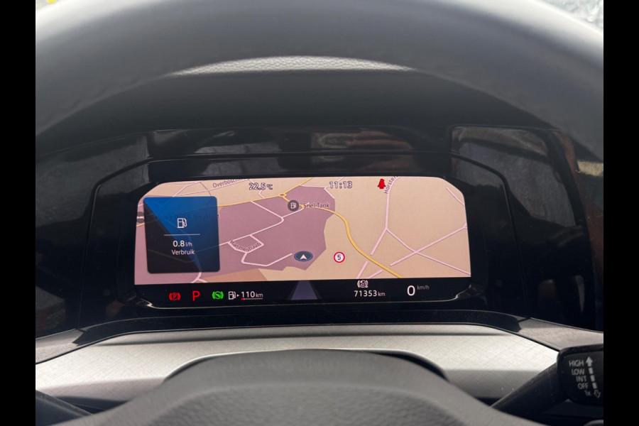 Volkswagen Golf 1.0 eTSI LIFE CARPLAY ORIGINEEL NEDERLANDS NAP PARKEERSENSOREN VIRTUAL SFEERVERLICHTING DEALER ONDERHOUDEN