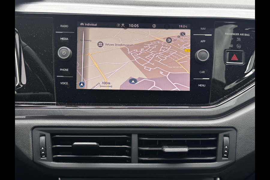 Volkswagen Polo 1.0 TSI HIGHLINE PANORAMA VIRTUAL LED NAP EERSTE EIGENAAR NAP ORIGINEEL NEDERLANDSE AUTO R-LINE