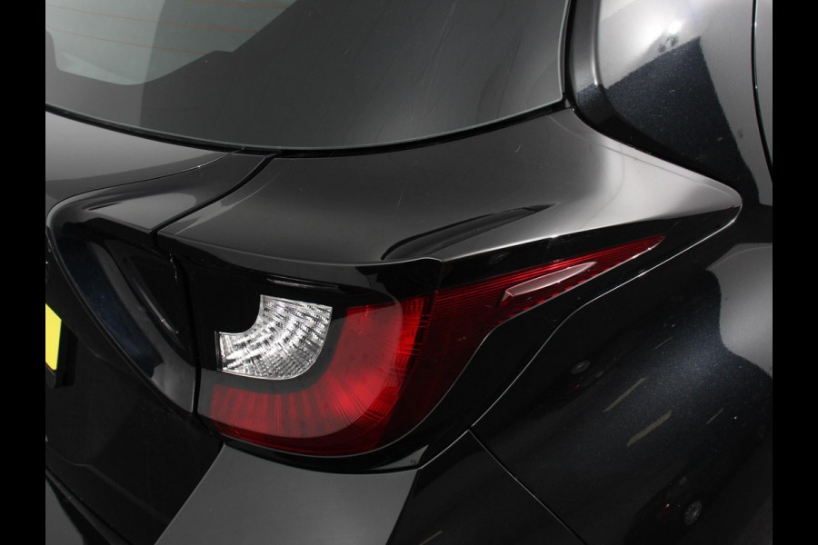 Mazda 2 Hybrid 1.5 Prime-line Airco Adaptieve cruise control Achteruitrijcamera Lane assist Radio Apple Carplay/ Android auto