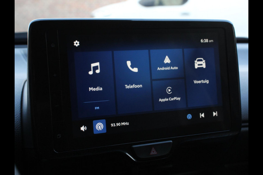 Mazda 2 Hybrid 1.5 Prime-line Airco Adaptieve cruise control Achteruitrijcamera Lane assist Radio Apple Carplay/ Android auto