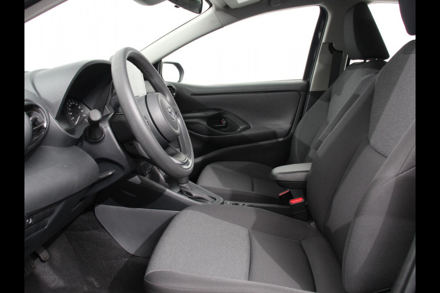 Mazda 2 Hybrid 1.5 Prime-line Airco Adaptieve cruise control Achteruitrijcamera Lane assist Radio Apple Carplay/ Android auto