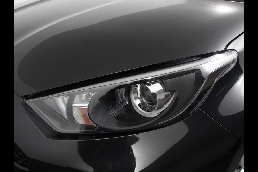 Mazda 2 Hybrid 1.5 Prime-line Airco Adaptieve cruise control Achteruitrijcamera Lane assist Radio Apple Carplay/ Android auto