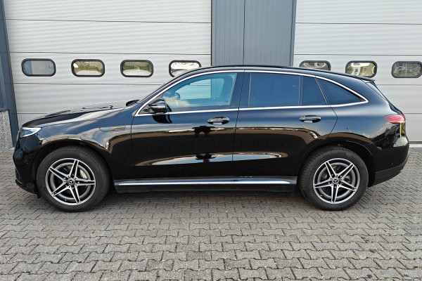 Mercedes-Benz EQC 400 4MATIC 360 Camera Burmester Trekhaak Pano BTW auto Dealer onderhouden.