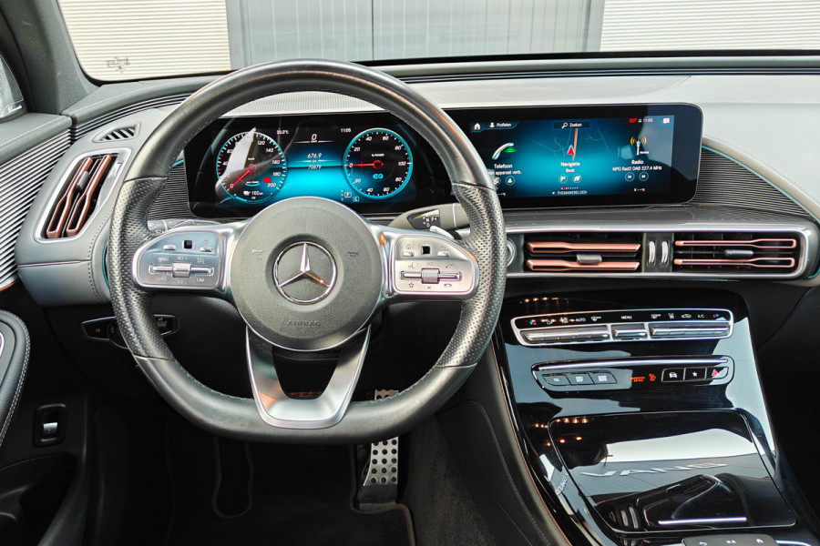 Mercedes-Benz EQC 400 4MATIC 360 Camera Burmester Trekhaak Pano BTW auto Dealer onderhouden.