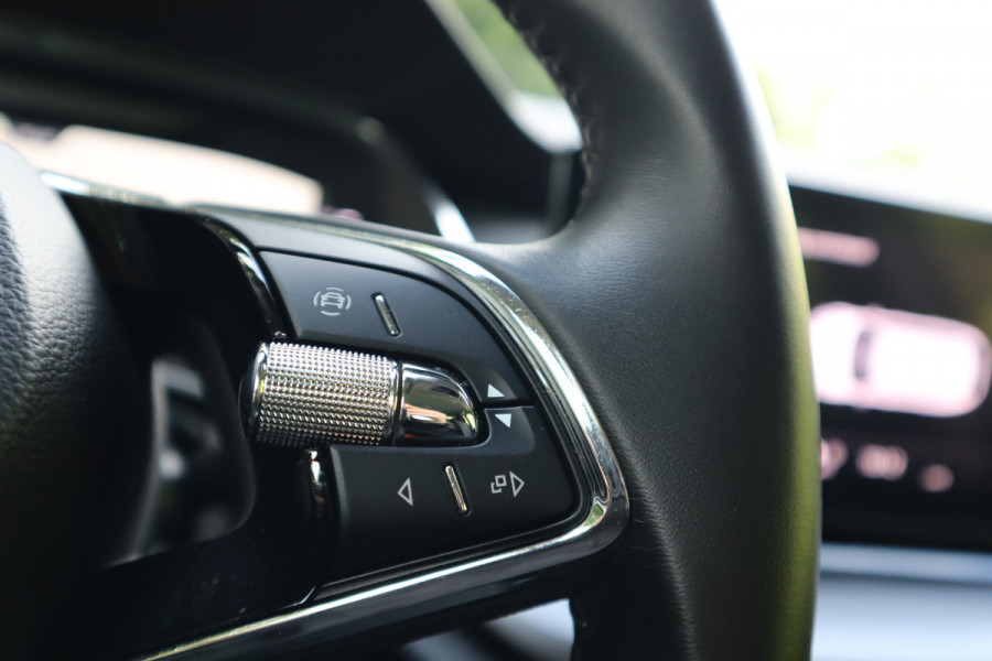 Škoda Octavia Combi 1.0 TSI Business Edition | Trekhaak | Navi | Virtual cockpit |