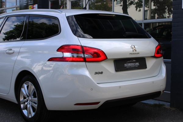 Peugeot 308 SW 1.2 PureTech Blue Lease Executive Navi Pano