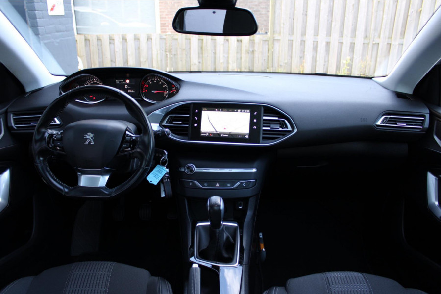 Peugeot 308 SW 1.2 PureTech Blue Lease Executive Navi Pano
