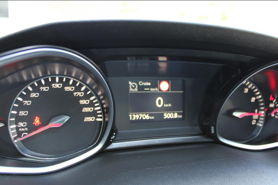 Peugeot 308 SW 1.2 PureTech Blue Lease Executive Navi Pano