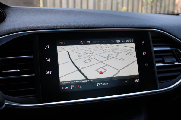 Peugeot 308 SW 1.2 PureTech Blue Lease Executive Navi Pano