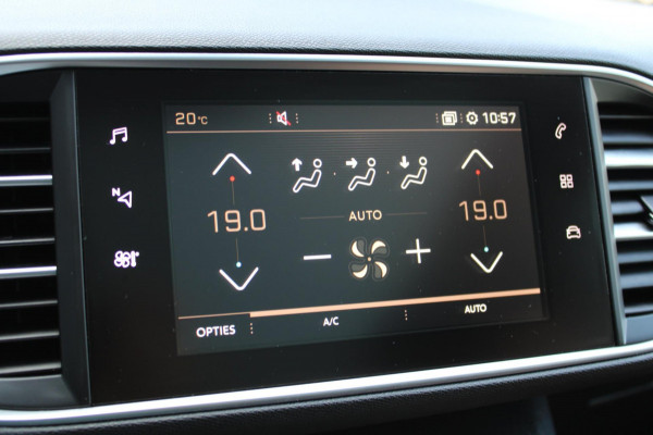 Peugeot 308 SW 1.2 PureTech Blue Lease Executive Navi Pano