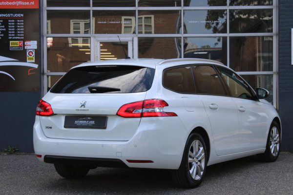 Peugeot 308 SW 1.2 PureTech Blue Lease Executive Navi Pano