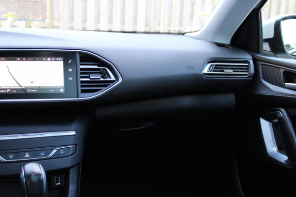 Peugeot 308 SW 1.2 PureTech Blue Lease Executive Navi Pano