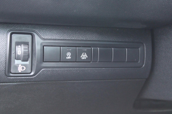 Peugeot 308 SW 1.2 PureTech Blue Lease Executive Navi Pano