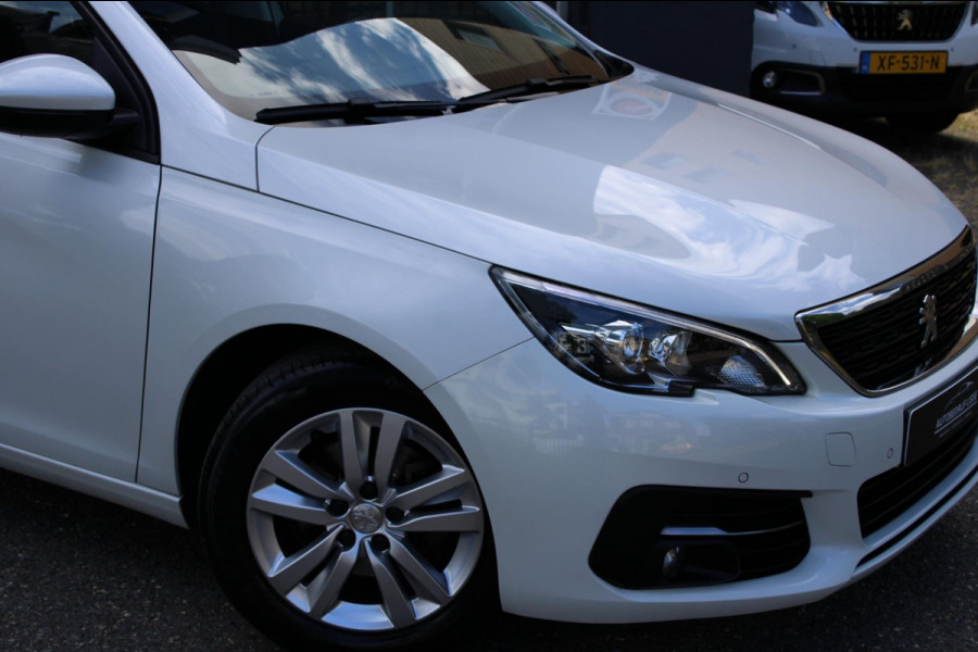 Peugeot 308 SW 1.2 PureTech Blue Lease Executive Navi Pano