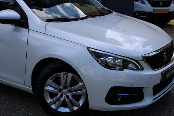 Peugeot 308 SW 1.2 PureTech Blue Lease Executive Navi Pano