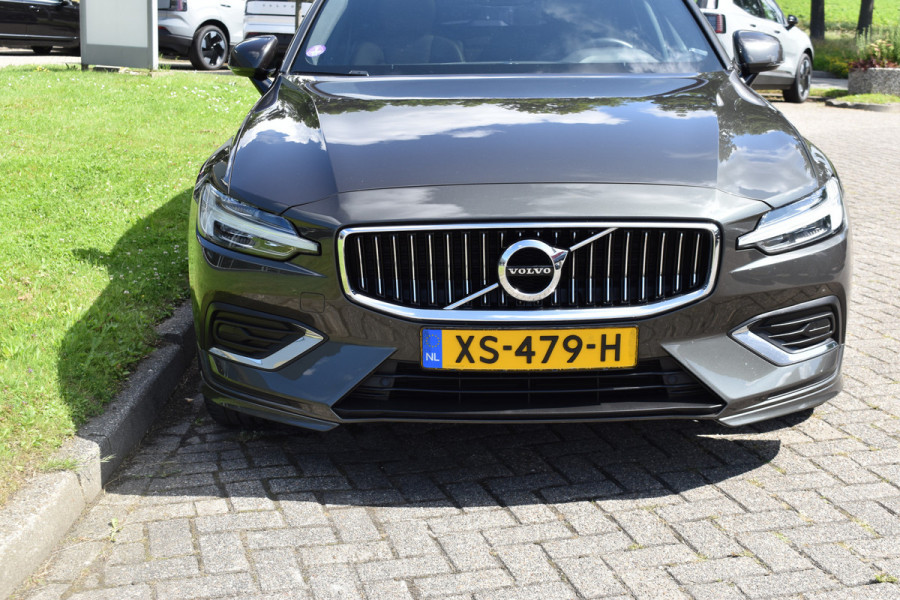 Volvo V60 2.0 T5 Inscription Leer | Pano Dak | ACC | Stoelverwarming | Park V+A | Styling Kit
