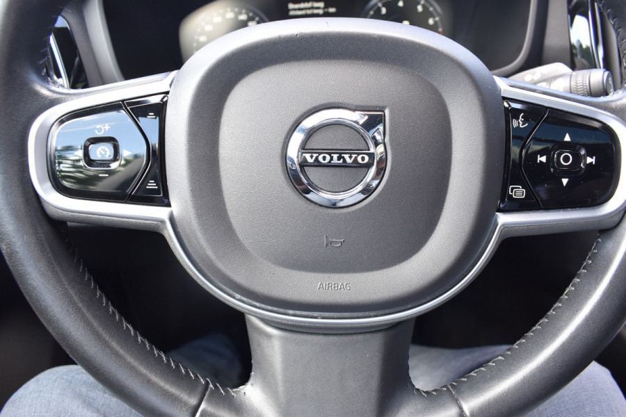 Volvo V60 2.0 T5 Inscription Leer | Pano Dak | ACC | Stoelverwarming | Park V+A | Styling Kit