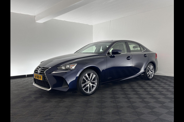 Lexus IS 300h Hybrid Business Line Aut. *PANO | LEATHER-MICROFIBRE | FULL-LED | NAVI-FULLMAP | HEATED-COMFORTSEATS | CAMERA | ECC | SHIFT-PADDLES | PDC | CRUISE | 17''ALU*