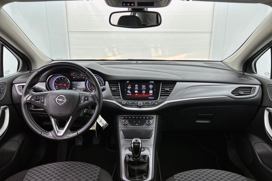 Opel Astra Sports Tourer 1.0 Online Edition (TREKHAAK, PANORAMADAK, CAMERA, CLIMA, NAVIGATIE, CRUISE, GOED ONDERHOUDEN)