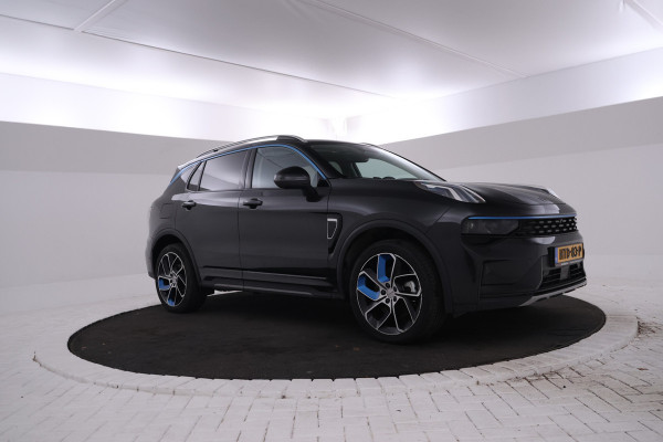Lynk & Co 01 1.5 360 Camera, Panorama dak, Apple / Android carplay.