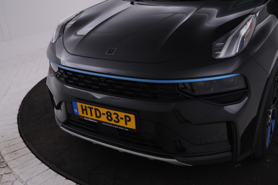 Lynk & Co 01 1.5 360 Camera, Panorama dak, Apple / Android carplay.