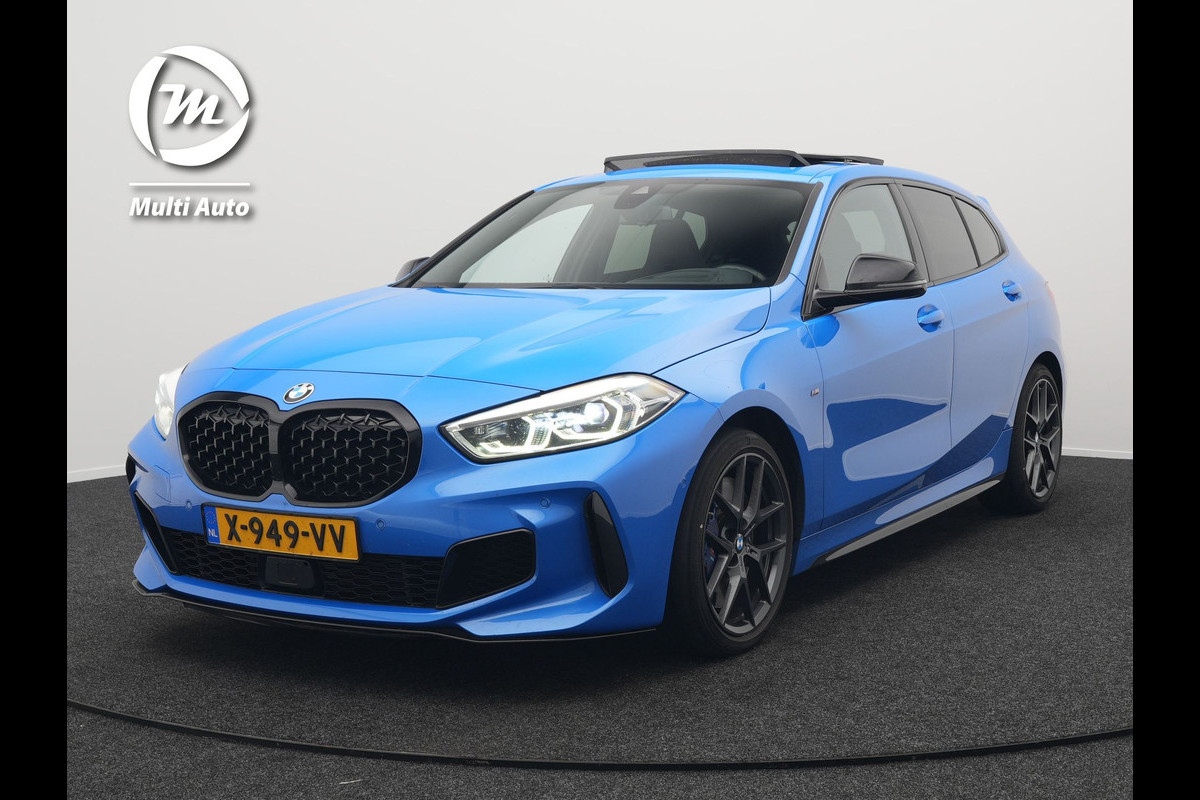 BMW 1-serie M135i xDrive 306pk Dealer O.H Competition Sportstoelen | Panodak | Head Up | Adaptive Cruise |  Blis | Keyless | Apple Carplay | Virtual | Stuurverwarming | Navigatie | DAB |