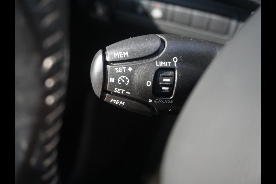 Peugeot 308 SW 1.2 TURBO Blue Lease Executive Peugeot 308 SW 1.2 PureTech Blue Lease Executive
