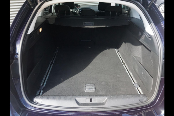 Peugeot 308 SW 1.2 TURBO Blue Lease Executive Peugeot 308 SW 1.2 PureTech Blue Lease Executive