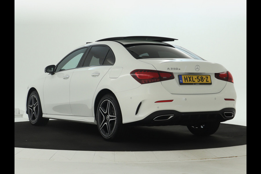 Mercedes-Benz A-Klasse 250 e AMG Line | AMG Line | Night Pakket | Panorama Schuif-Kanteldak | sfeerverlichting | Voorpassagiersstoel elektrisch verstelbaar met memoryfunctie | Inclusief 24 maanden MB Certified garantie voor Europa.
