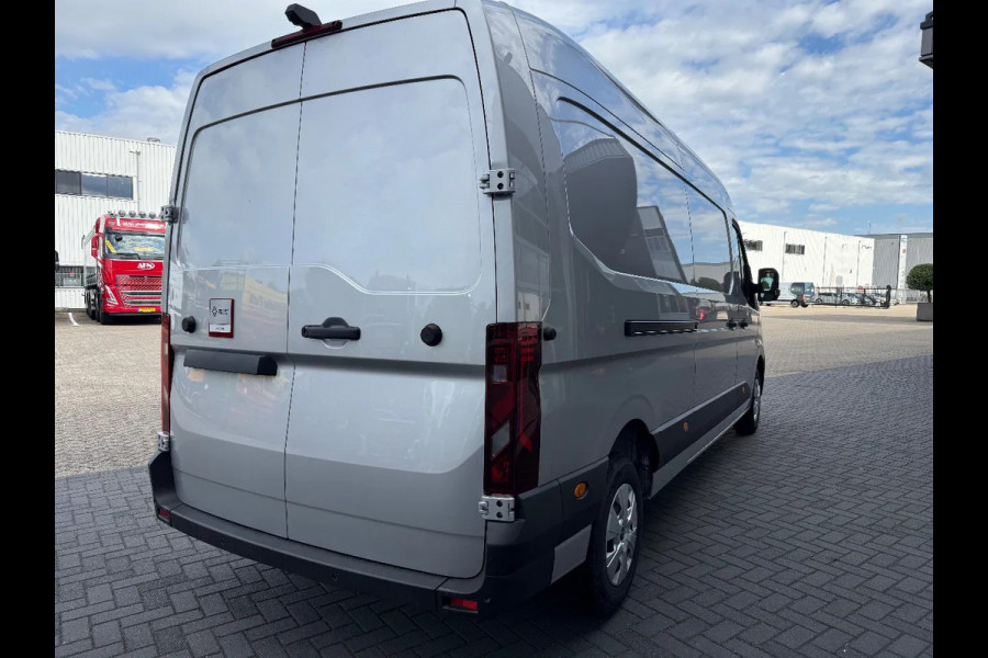 Renault Master RED Edition L3H2 CAMERA/ BLINDSPORT / RESERVEWIEL / BPM VRIJ