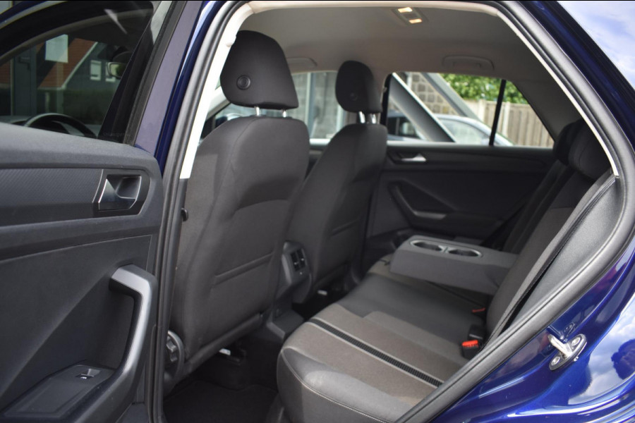 Volkswagen T-Roc 1.0 TSI | VIRTUAL COCKPIT | TREKHAAK | APPLE CARPLAY | ANDROID AUTO | ADAPTIEVE CRUISE CONTROLE | NAP