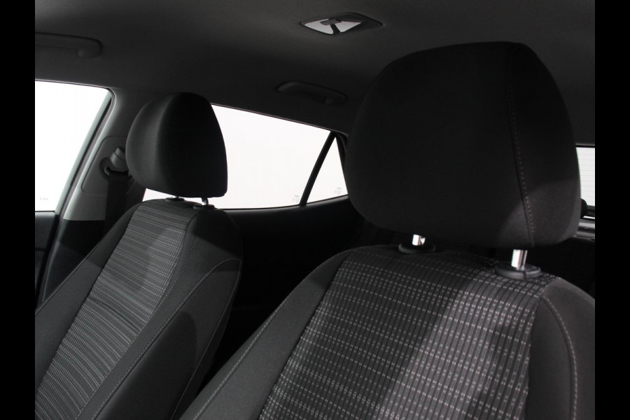 Kia Stonic 1.0 T-GDi MHEV DynamicPlusLine Climate control Adaptieve cruise control Achteruitrijcamera LED Verwarmde voorstoelen Verwarmde stuurwiel Parkeersensoren Apple Carplay/ Android Auto