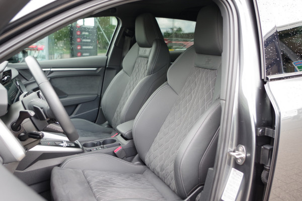 Audi A3 Sportback 45 TFSI e S-Line Edition Competition 245 PK PHEV, Panoramadak, RS-Sportstoelen, Adap. Cruise Control