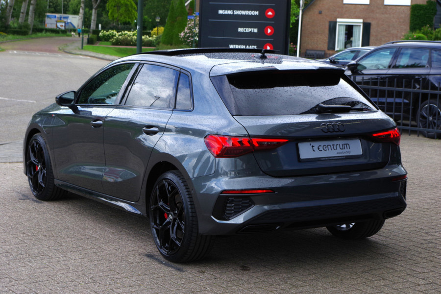 Audi A3 Sportback 45 TFSI e S-Line Edition Competition 245 PK PHEV, Panoramadak, RS-Sportstoelen, Adap. Cruise Control