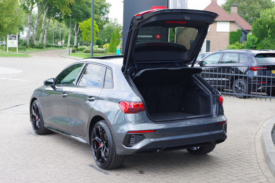 Audi A3 Sportback 45 TFSI e S-Line Edition Competition 245 PK PHEV, Panoramadak, RS-Sportstoelen, Adap. Cruise Control