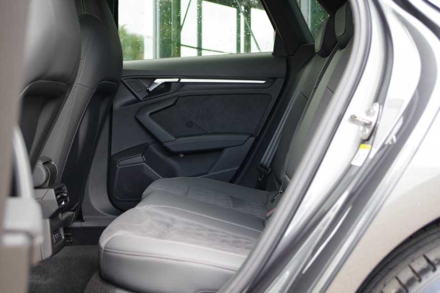 Audi A3 Sportback 45 TFSI e S-Line Edition Competition 245 PK PHEV, Panoramadak, RS-Sportstoelen, Adap. Cruise Control