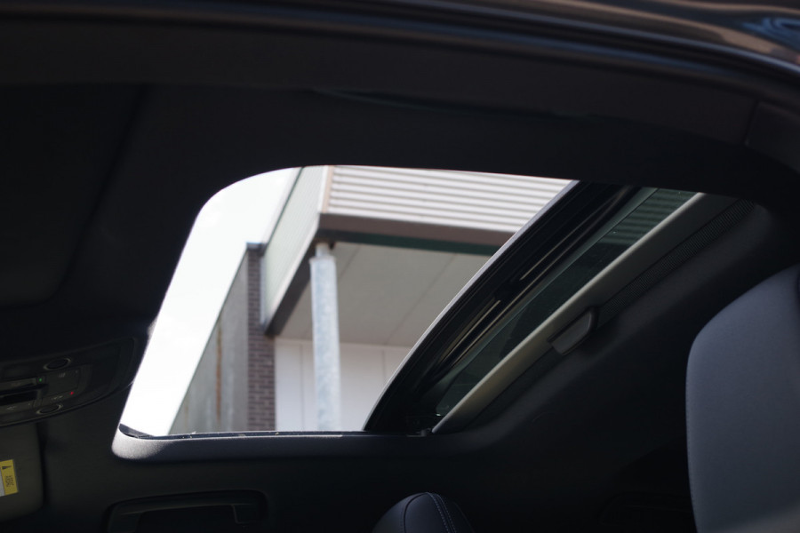 Audi A3 Sportback 45 TFSI e S-Line Edition Competition 245 PK PHEV, Panoramadak, RS-Sportstoelen, Adap. Cruise Control