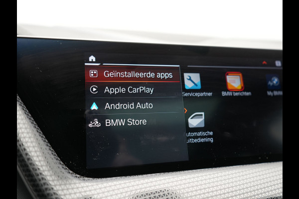 BMW 1-serie M135i xDrive 306pk Dealer O.H Competition Sportstoelen | Panodak | Head Up | Adaptive Cruise |  Blis | Keyless | Apple Carplay | Virtual | Stuurverwarming | Navigatie | DAB |