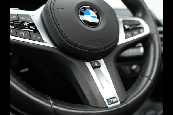 BMW 1-serie M135i xDrive 306pk Dealer O.H Competition Sportstoelen | Panodak | Head Up | Adaptive Cruise |  Blis | Keyless | Apple Carplay | Virtual | Stuurverwarming | Navigatie | DAB |