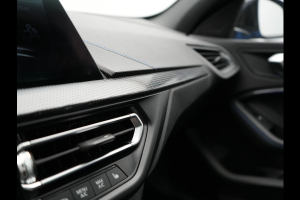 BMW 1-serie M135i xDrive 306pk Dealer O.H Competition Sportstoelen | Panodak | Head Up | Adaptive Cruise |  Blis | Keyless | Apple Carplay | Virtual | Stuurverwarming | Navigatie | DAB |