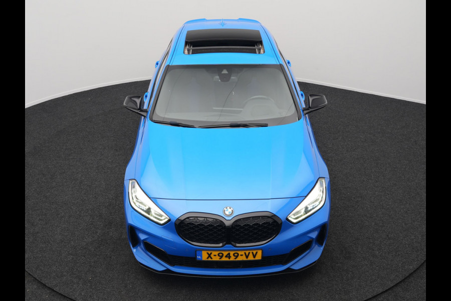 BMW 1-serie M135i xDrive 306pk Dealer O.H Competition Sportstoelen | Panodak | Head Up | Adaptive Cruise |  Blis | Keyless | Apple Carplay | Virtual | Stuurverwarming | Navigatie | DAB |