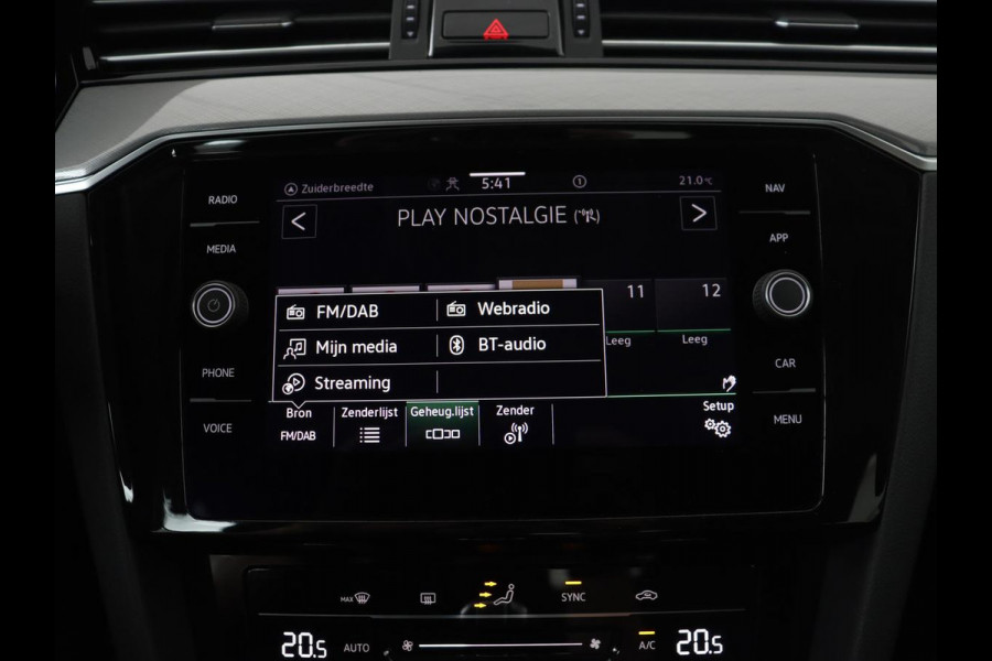 Volkswagen Passat 1.4 TSI PHEV GTE | Trekhaak | Camera | Adaptive cruise | Carplay | Navigatie | Matrix LED | Parkeerhulp | Bluetooth