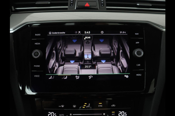 Volkswagen Passat 1.4 TSI PHEV GTE | Trekhaak | Camera | Adaptive cruise | Carplay | Navigatie | Matrix LED | Parkeerhulp | Bluetooth
